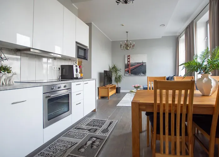 Ringi Old Town * Parnawa