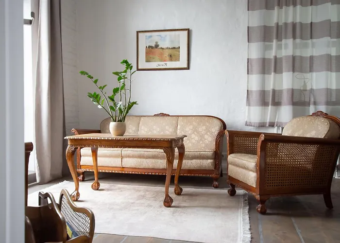 Ringi Old Town * Parnawa